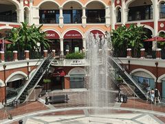 -佛罗伦萨小镇广佛名品奥特莱斯(疏港路店)