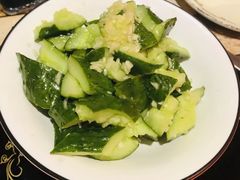 -虾弄弄海派小龙虾·牛羊蝎子火锅