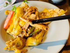 越式盐焗麻油鸡-大头虾越式风味餐厅(光明广场店)