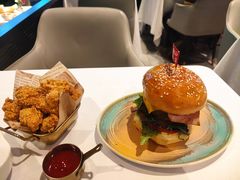 -DEEP·深美式餐吧(五棵松华熙LIVE店)
