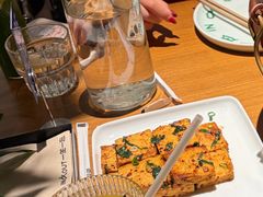 香煎石屏豆腐-一坐一忘云南菜(北京skp店)