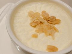 双皮奶-悦满楼·西关名点·湛江名菜(航空综合大厦店)