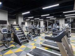 -立峰超越健身中心(先天下店)