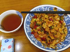 -穆芳阁兰州纯汤牛肉面(西安总店)