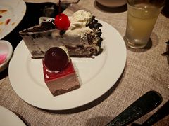 -东方红海鲜百汇(国际大厦店)