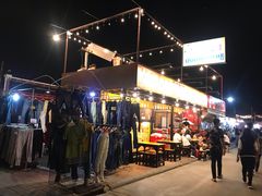 -席娜卡琳火车铁道夜市