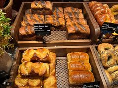-BUTTERFUL&CREAMOROUS 黄油与面包(西单大悦城店)