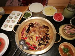 红汤锅底-潮火锅·麻辣牛肉火锅(观音桥方圆·LIVE店)