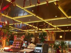 -大中华希尔顿酒店-念自助餐·嗨啤·小龙虾