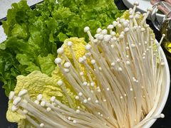 -红鼎豆捞·非遗鲍皇汤火锅(宝丰路店)