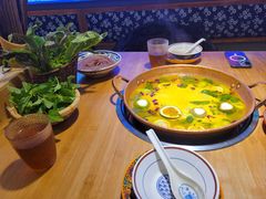 -洱火云南酸菜牛肉火锅(石景山当代商城店)