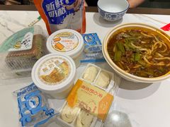 -正飞鲜奶(吐鲁番路店)