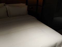 -万泊酒店(长沙五一广场国金中心店)