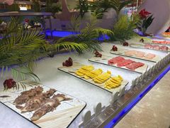 -锤头鲨毛肚海鲜烤肉自助餐厅(国购广场店)