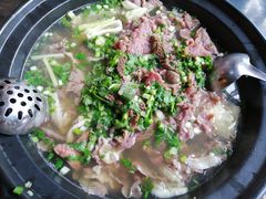 混烫汤锅-乐山食古香跷脚牛肉