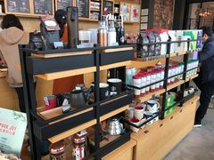 零售区-星巴克臻选(成都环球乐天店)