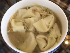 -笑来喜馄饨小笼工坊店(湖滨街店)