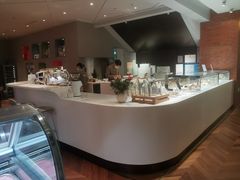 -潮一不贰·法式甜品·生日蛋糕·西式简餐(外滩店)