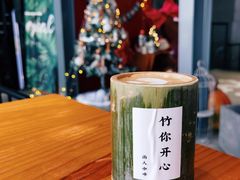 -雨人咖啡(扬帆广场店)