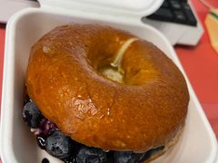 蓝莓芝士贝果-CC BAGEL&SCONE 贝果与司康(南开大悦城店)