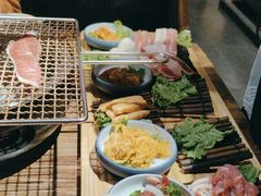 -明洞阿姨·韩式酱蟹烤肉·创意料理(三元桥店)