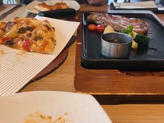 -必胜客(经开万达店)