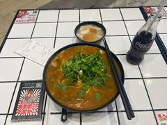 -肥汁米蘭香港米线(长宁来福士店)