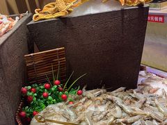 -新艺自助美食城(中山路店)