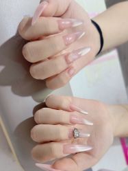-瞧·享轻奢美甲美睫