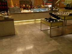 -华邑酒店·鲜艳全日自助餐厅