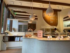 -VERIE BAKEHOUSE