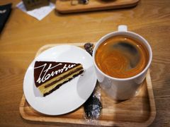 -藏猫猫咖啡主题馆(中央大道店)