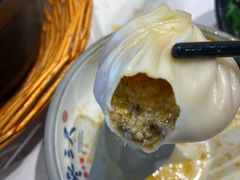 -馋三尺蟹粉小笼(人民广场店)