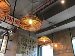 大堂-炉小二铜锅牛蛙•川湘菜(三里屯店)