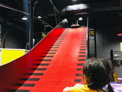 -Tenker Club弹刻极限主题公园 · 蹦床 · 团建 · 生日派对(大关店)
