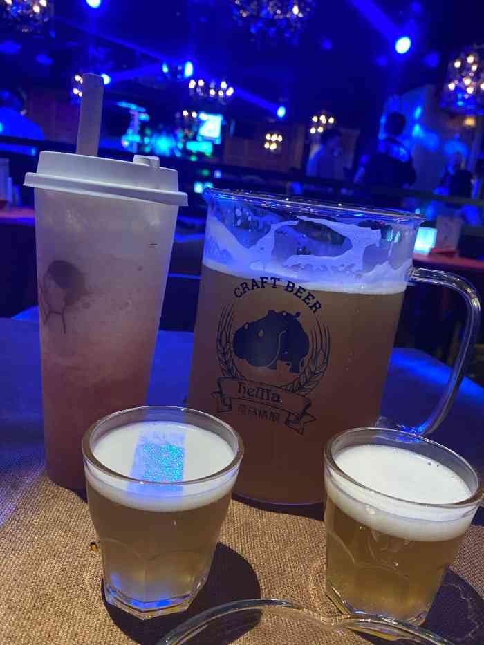 相约酒馆(新迎店)-"足足两升的精酿,颜色纯正,店家还特意冰镇.