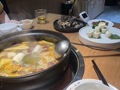 -一朵菌·野生菌探索家火锅(南亚店)