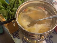 -卢大鲜鱼头捞饭(美利广场店)