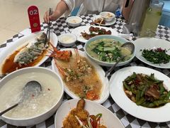 -沪华海鲜大酒楼(南汇店)