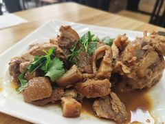 风味肘子-洪姐川菜东北菜铁锅炖(天生丽街店)