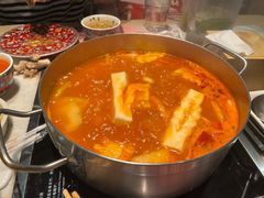 -尚尚仙·酸汤猪手·猪肚鸡火锅(华联万柳购物中心店)