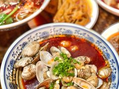 -爆炸头阿姨小四川正宗川味小吃(无任何分店)