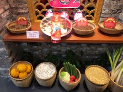 -谭鸭血老火锅(七宝万科广场店)