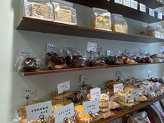零售区-雀食面包店(钟楼店)