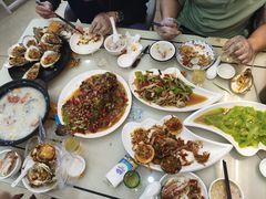 -覃记海鲜美食餐厅