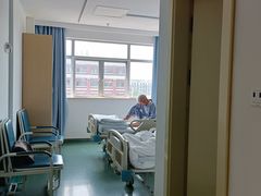 -上海市松江区中心医院