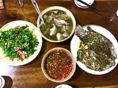 -汤锅大王(新平曹苏黄牛汤锅有限公司)