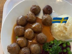 -宜家家居(四元桥商场店)