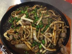 -东北农家院·铁锅炖(莘庄店)