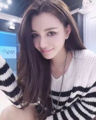 微信预约15721263133-专业烫发染发接发